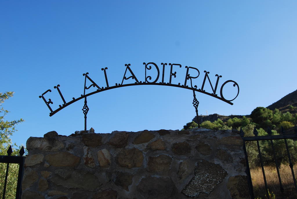 Hidden Valley Andalucia Алора Екстериор снимка